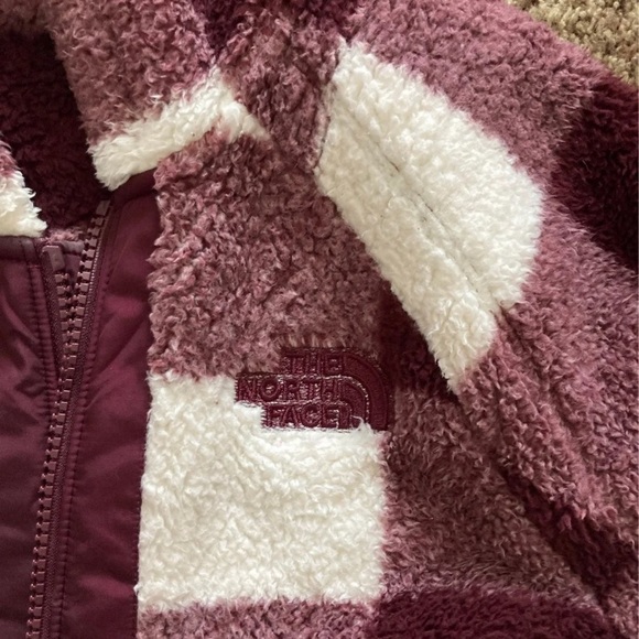 North face jacket - Picture 3 of 3